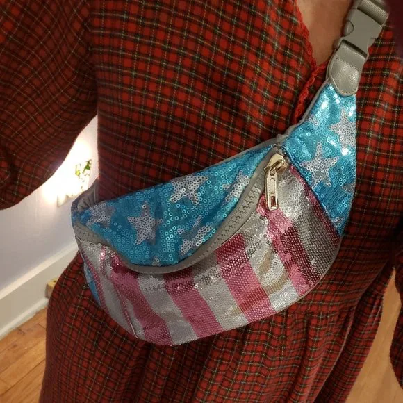 NWOT Juicy Couture Sequined Belt Bag - Picture 8 of 8